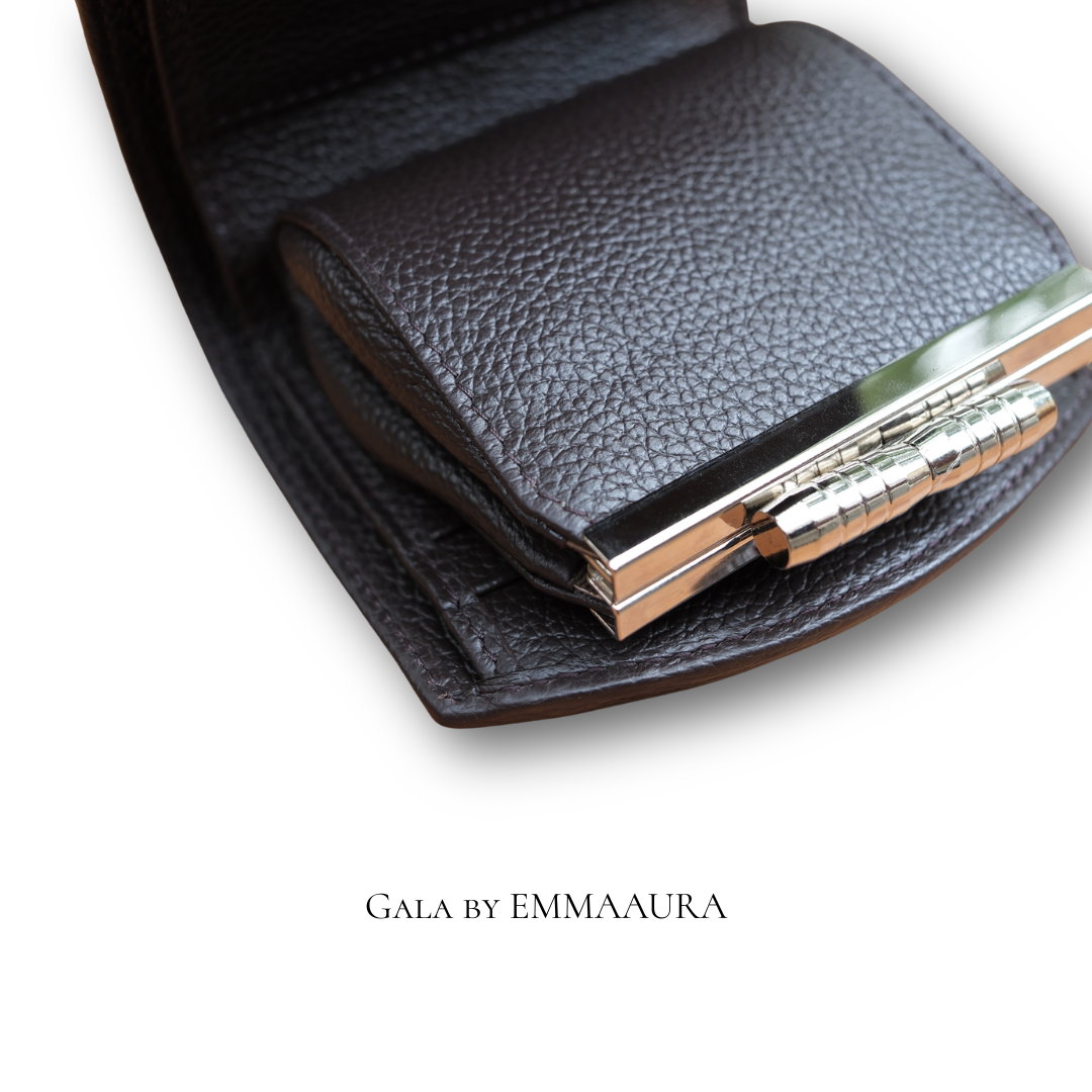 【9/14/22:00start】「GALA – Round Flap」ダークブラウン